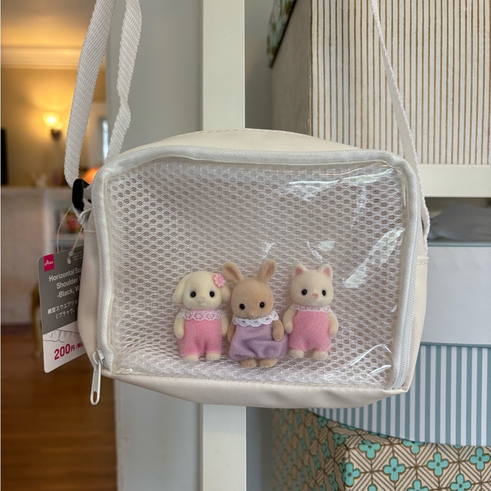 Daiso white display shoulder / crossbody bag NWT perfect for calico critters!